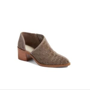 1.STATE Iddah Perforated Cutaway Bootie 7.5 GUC